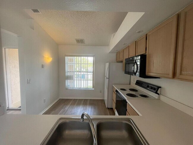 Foto del edificio - 13828 Timberbrooke Dr