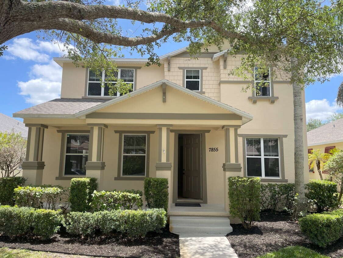 Foto principal - 7855 15th St