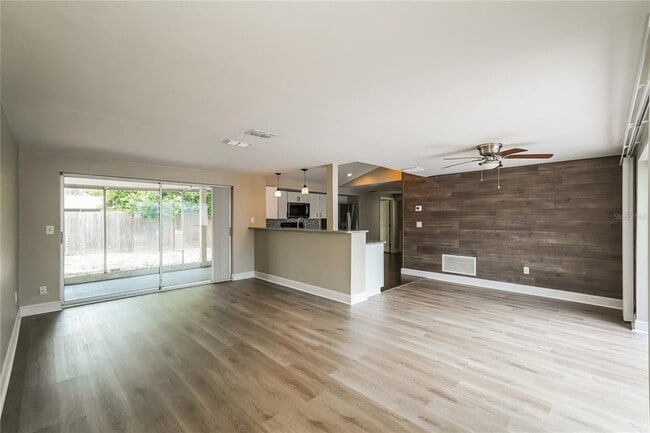 Foto del edificio - 3452 Brookfield Dr