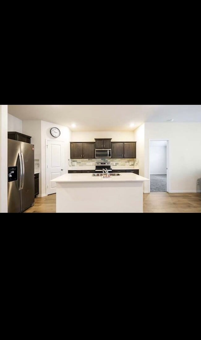 Photo - 1305 Stuarts Frst Dr House