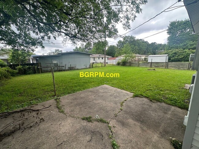 Foto del edificio - 3 BD, 1 1/2 BA, Home in Jacksonville