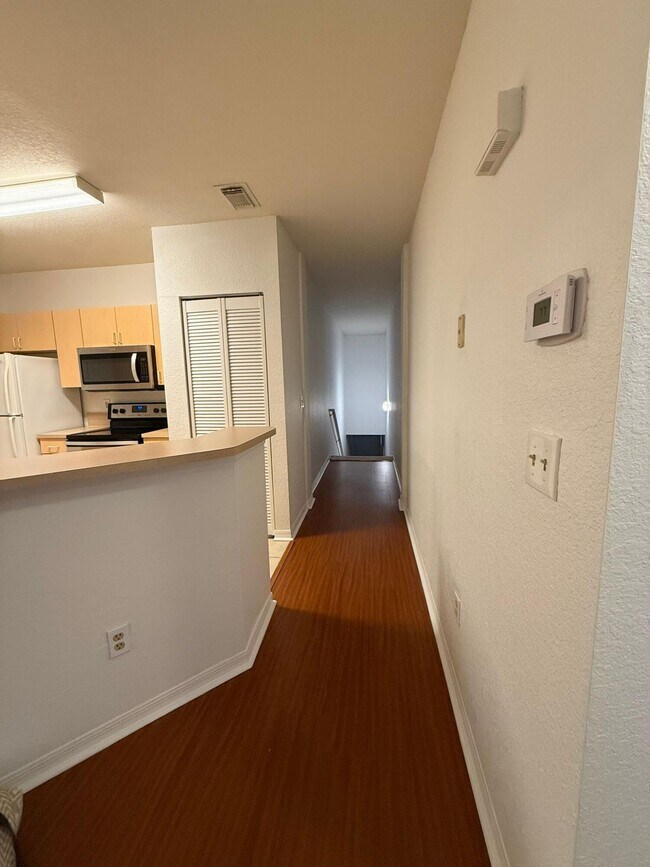 Foto del edificio - 106 SW Peacock Blvd