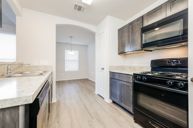 Foto del edificio - 21823 King Hts Ln