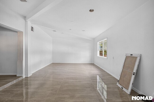 Foto del edificio - 11607 Sawyer St