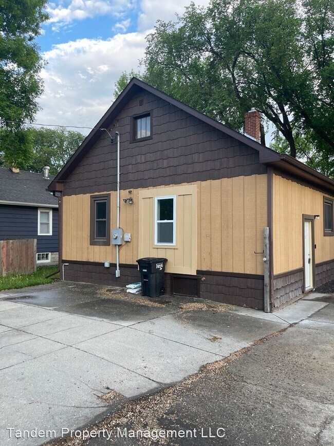 Building Photo - 3 br, 1 bath House - 1525 7th Ave S