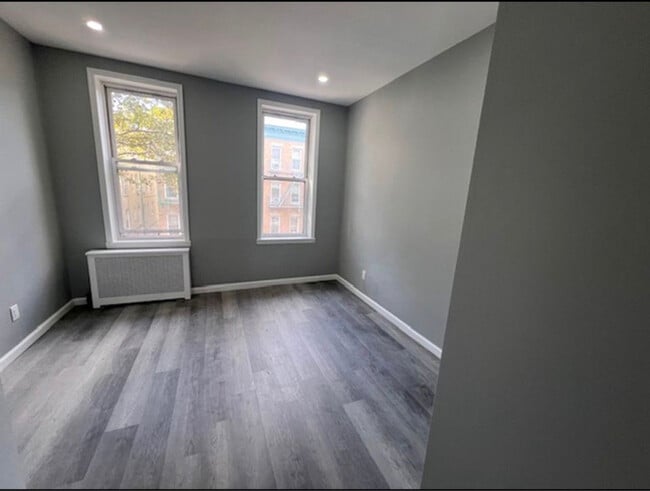 Building Photo - 2448 86th St