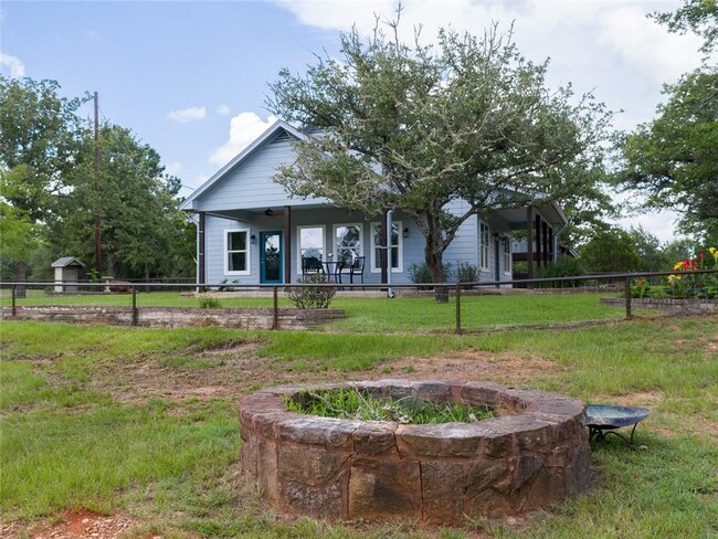 Building Photo - 320 Beck Rd