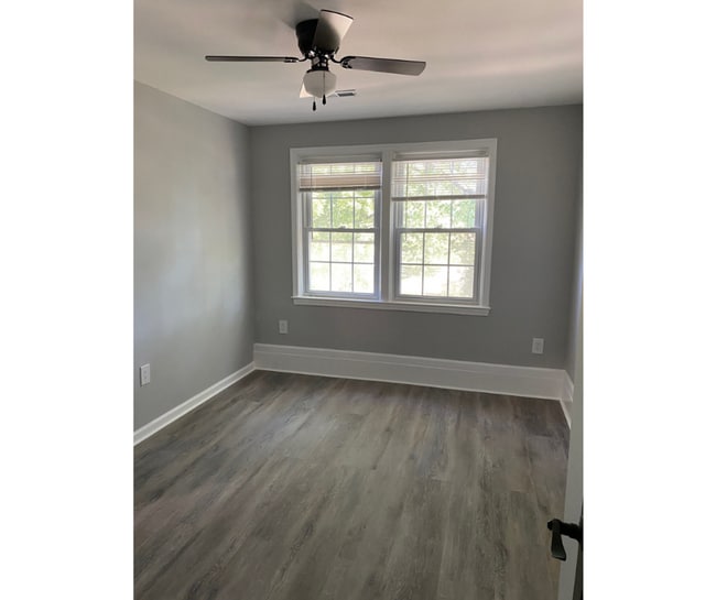 Photo - 1212 Sherwood Ave Apartment