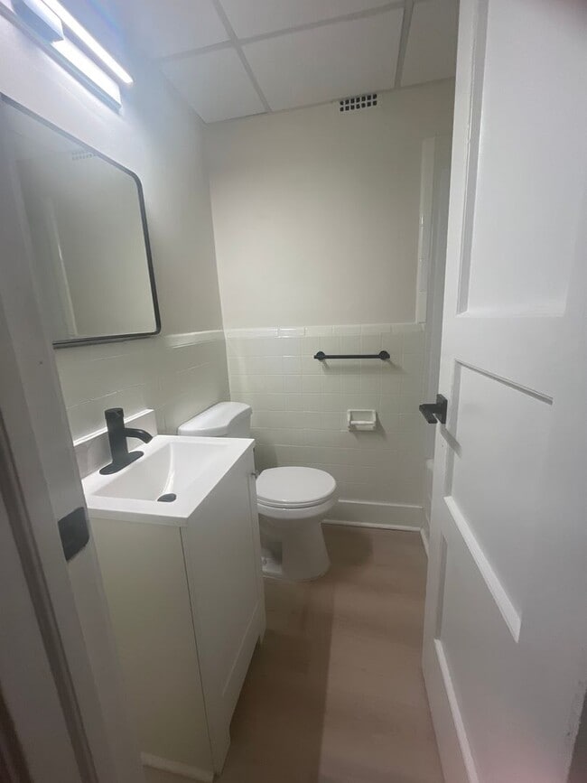 Interior Photo - 111 On East