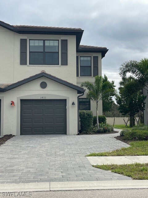 Foto del edificio - 14111 Pine Lodge Ln