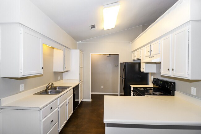 Foto del edificio - 1919 Calgary Trail