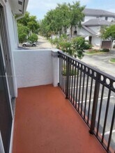 Building Photo - 721 SW 148th Ave