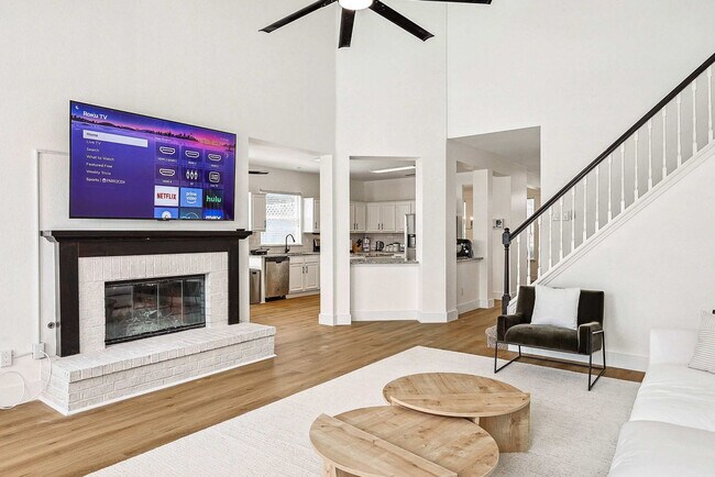Building Photo - 806 Longleaf Dr