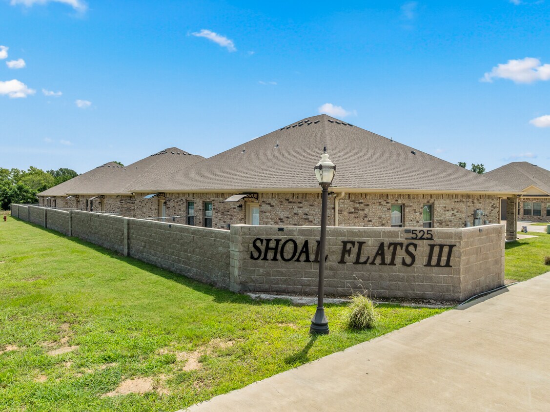 Foto principal - 525 E Spring Valley Rd