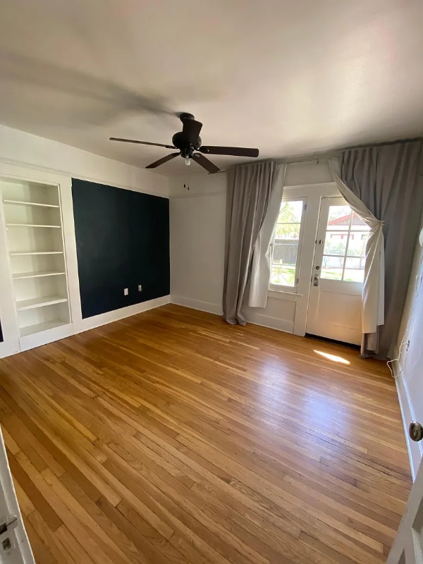 Building Photo - 501 E Moreland St