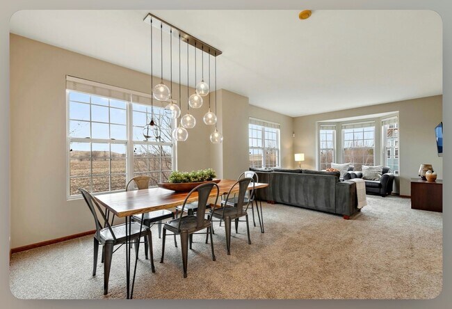 Foto del edificio - 81 Thomas Ct