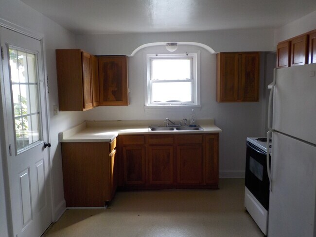 Building Photo - 33 Brookmill Rd