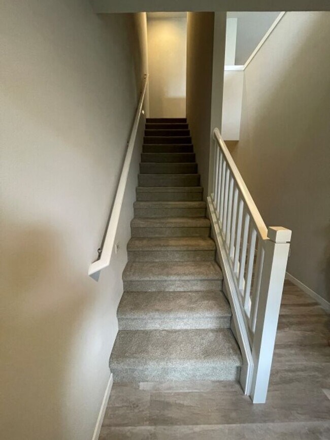 Foto del edificio - 4bd/3.5ba Lynnwood Townhouse