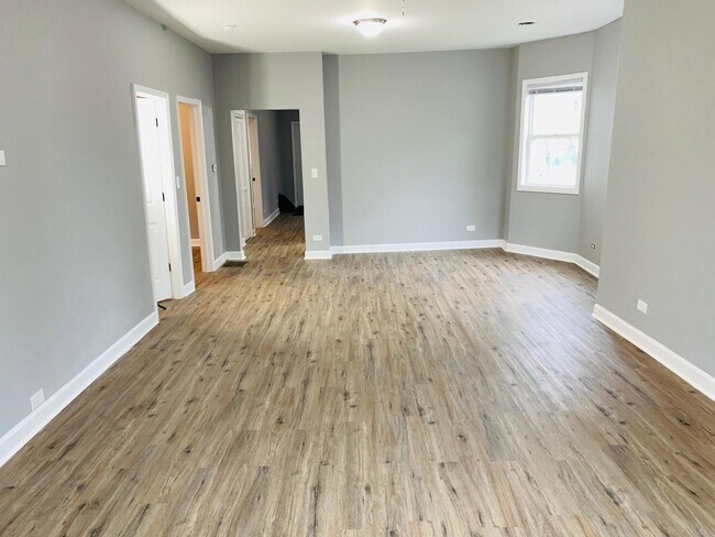 Foto del edificio - 4155 W Roscoe St