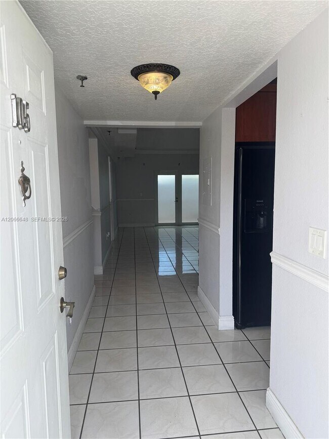 Foto del edificio - 8380 NW 103rd St