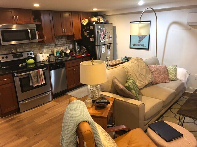 Foto del edificio - 622 9th St NE