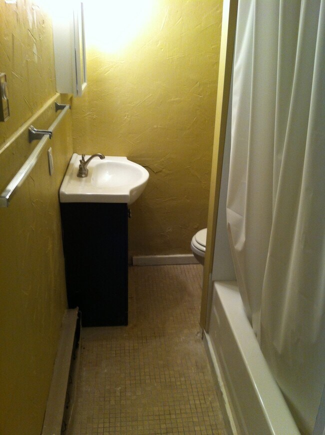 Foto del edificio - 1 Bedroom Apartment w/ Balcony in Downtown Lafayette