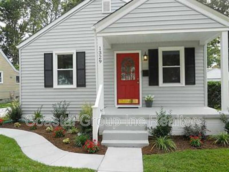 Primary Photo - 1329 Calla Ave