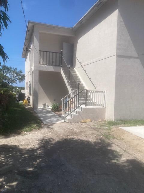 Building Photo - 718 15th St