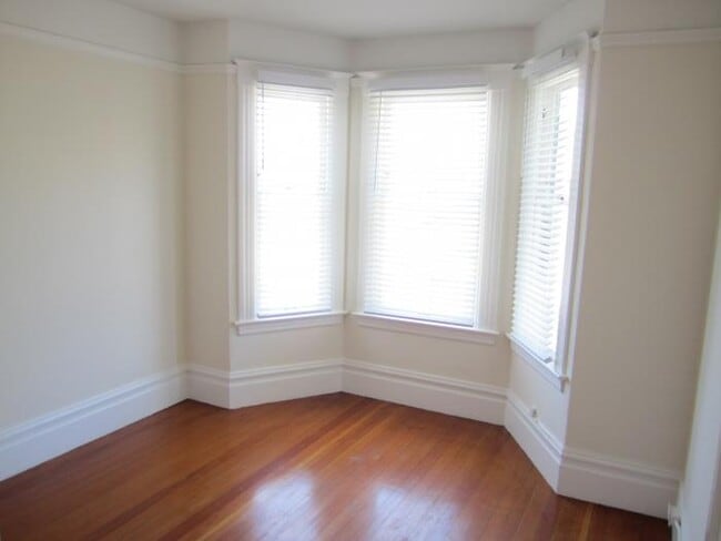 Building Photo - 4 bedroom in San Francisco CA 94109
