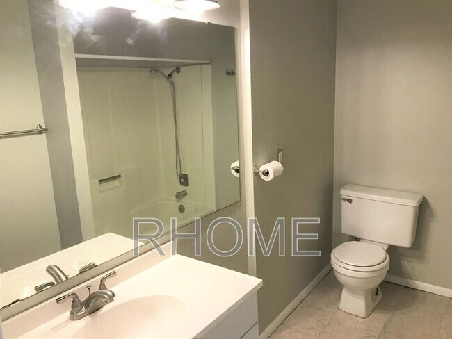 Foto del edificio - 4633 Quail Vista Ln