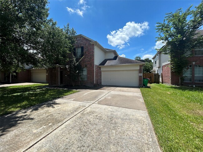 Foto del edificio - 2822 Green Lodge Cir