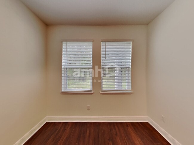 Building Photo - 6301 Emerald Hls Wy