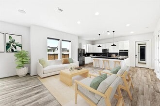 Building Photo - 7801 Donnelley Dr