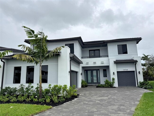 Building Photo - 19749 NE 16th Pl