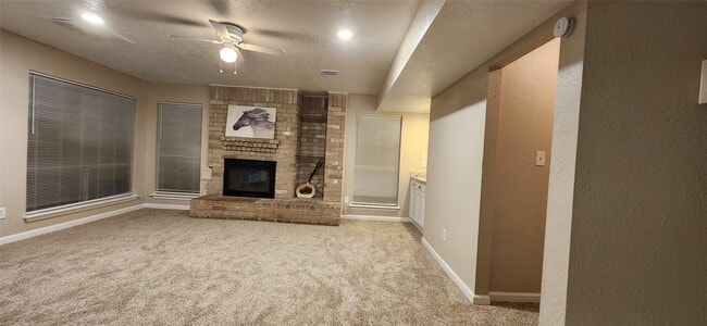 Foto del edificio - 15334 Oak Terrace Dr