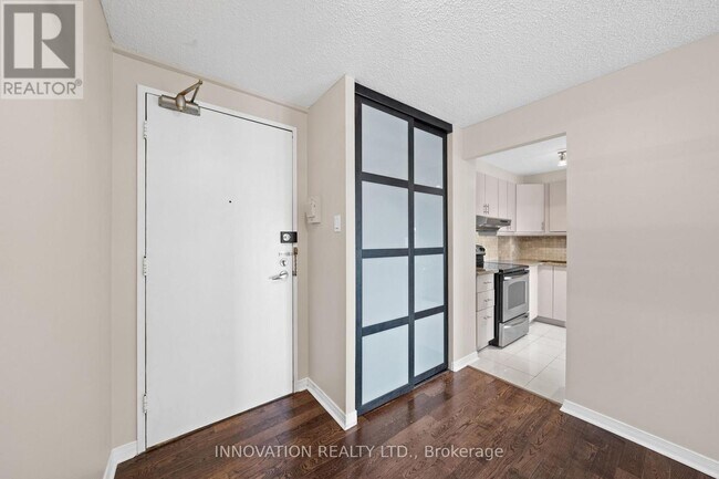 Building Photo - 415 Greenview Ave