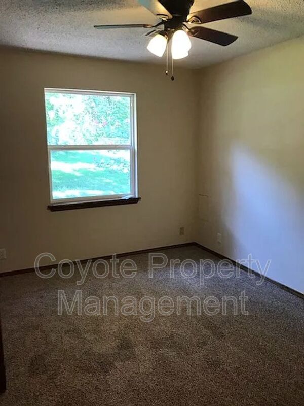 Foto del edificio - 36335 Pine Hill Rd