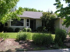Building Photo - 2111 Garden Valley Way