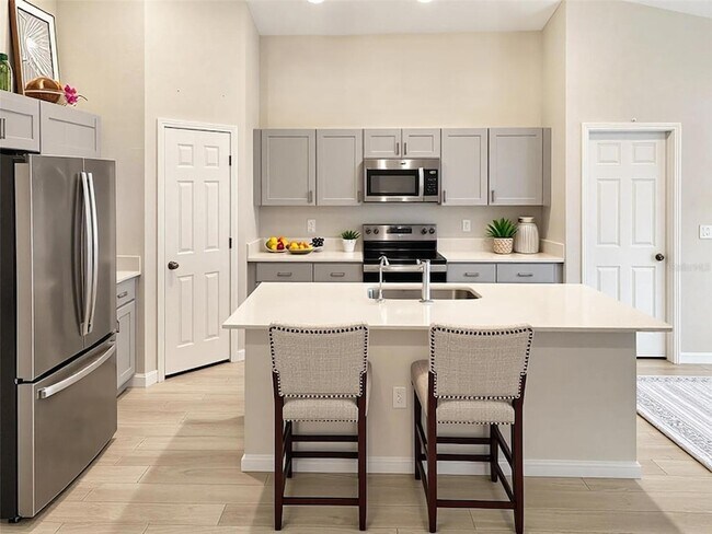 Foto del edificio - 2279 Canyon Oak Dr