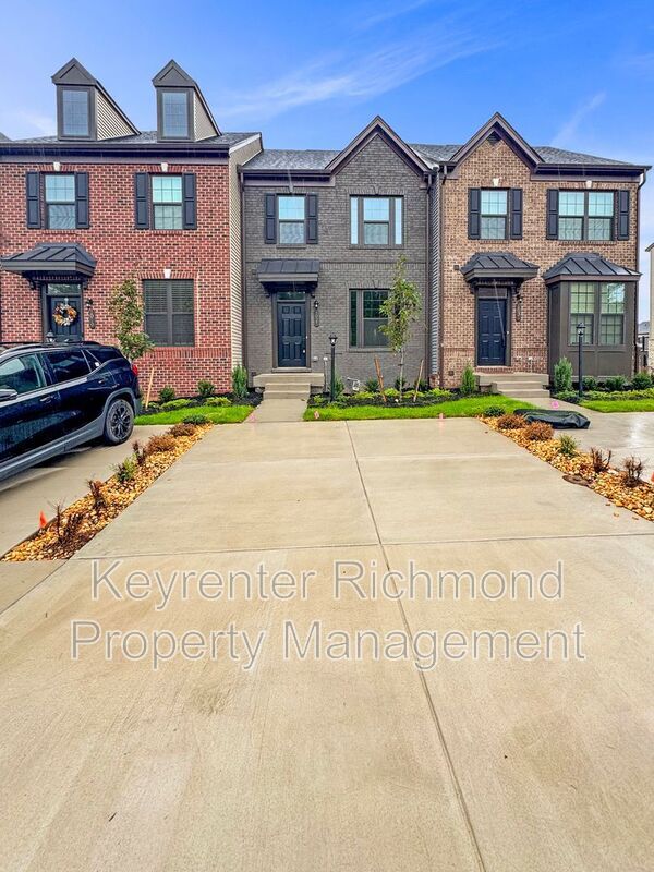 Building Photo - 1025 Arborway Ln