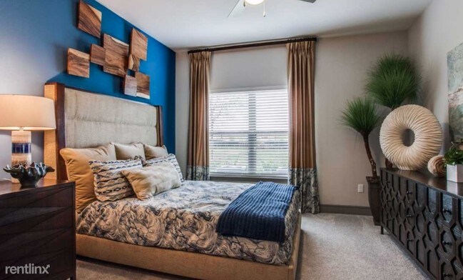 Building Photo - 12221 Custer Rd