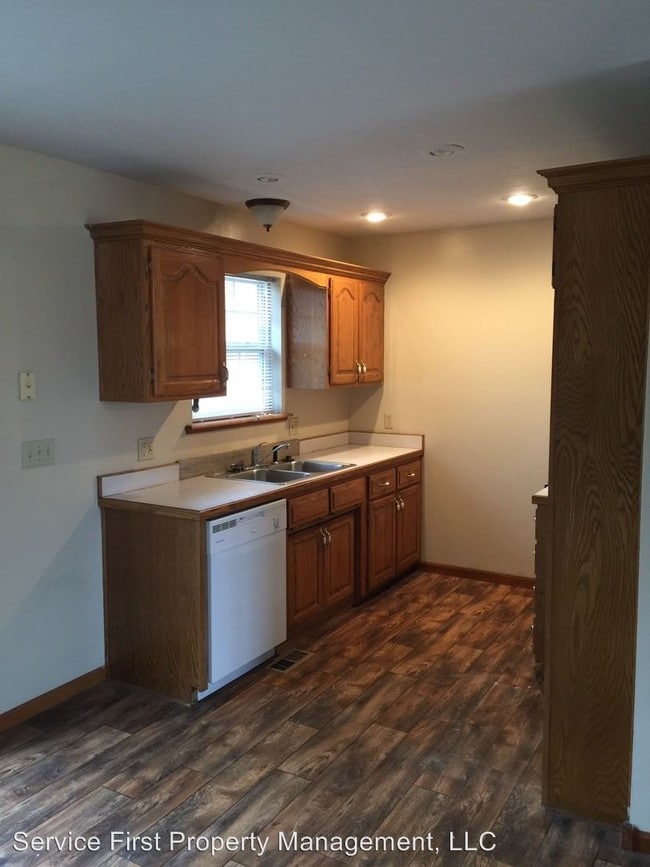 Building Photo - 3 br, 2 bath House - 5471 Bradley Ave