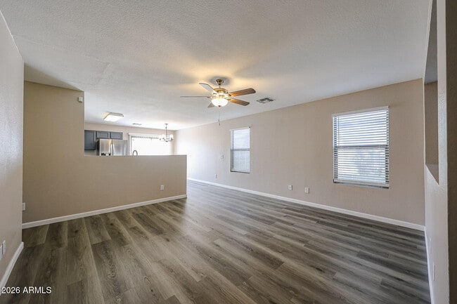 Foto del edificio - 11779 W Windrose Ave