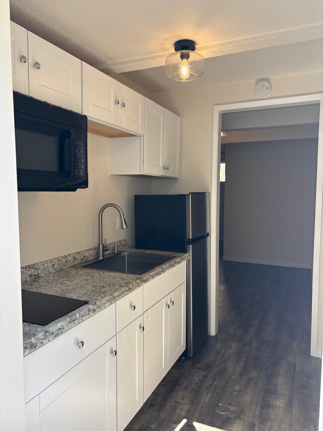 Foto del edificio - 574 Belden St