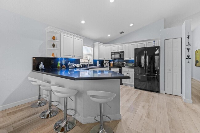 Foto del edificio - 1664 Oak Berry Cir