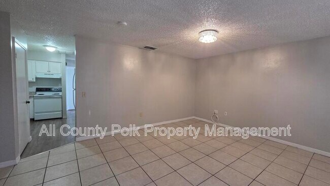 Foto del edificio - 2336 Chestnut Hills Dr