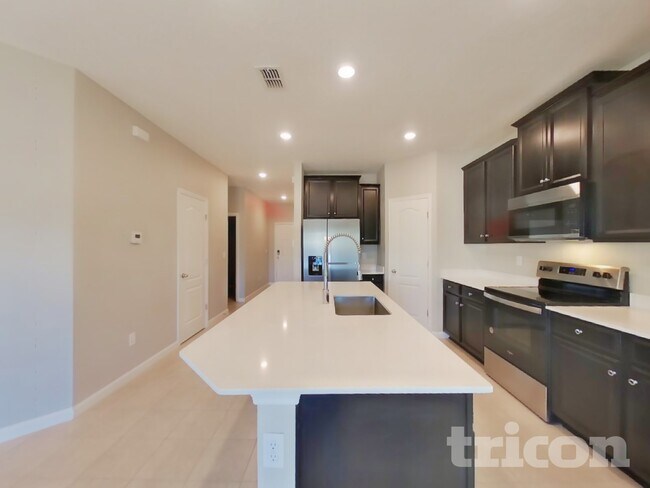 Building Photo - 6585 Longleaf Branch Dr