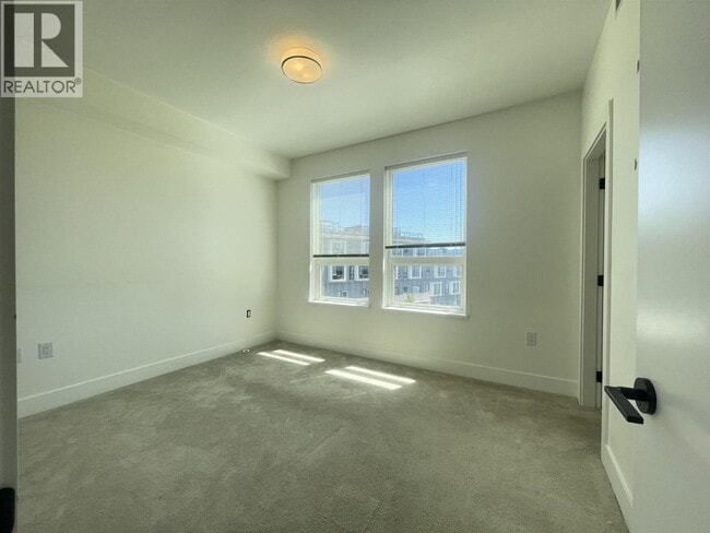 Building Photo - 9228 Slopes Mews