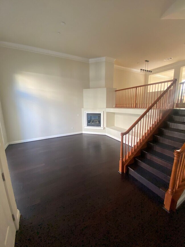 Building Photo - $4,190 / 4 BR -2170 SF -STUNNING SAN JOSE ...