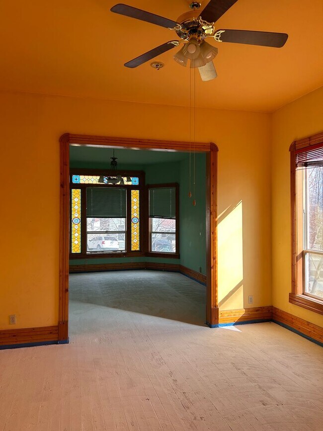 Foto del edificio - 307 S Idaho St